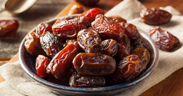 تصویر 5 از قیمت خرما مضافتی تازه + خرید باور نکردنی